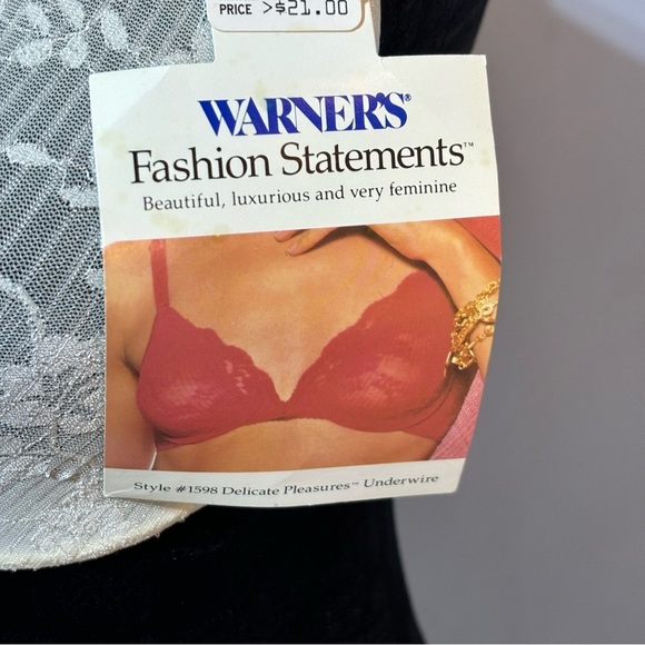 Bundle (3) Vintage Warners Lace Bra Size 36B - Picture 7 of 9